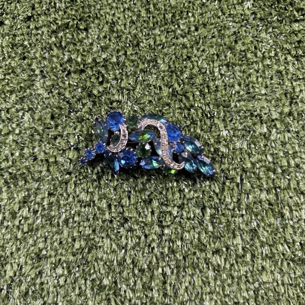 Vintage Juliana Silvertone Brooch Blue and Green Rhinestones